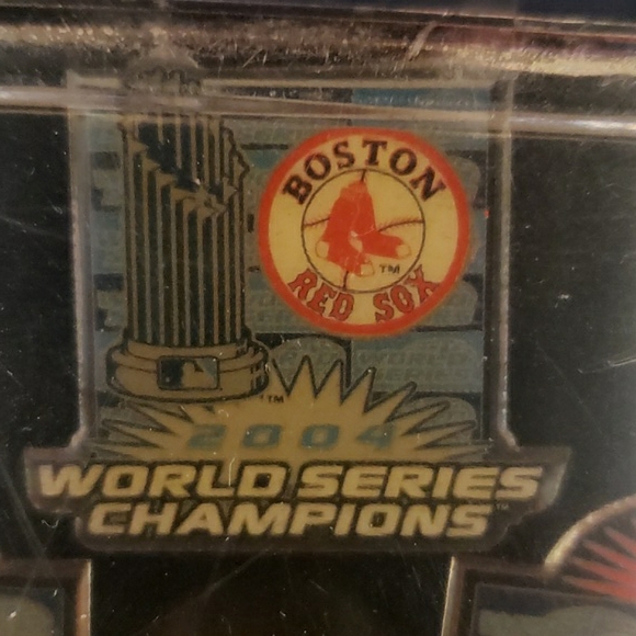 Boston redsox memorabilia - Picture 5 of 11
